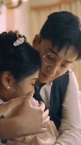 《沉浮》影评：一场欲望与权力的游戏，人性的深刻剖析！